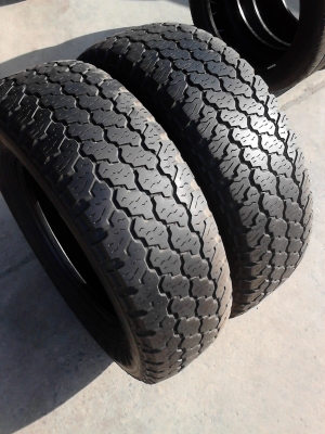 235/70R15  DUNLOP GRANTREK   มี  2  เส้น ปี2011   TEL.081-427-3941