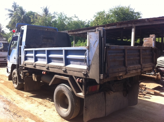 ISUZU NPR สภาพพร้อมใช้ ทะเบียนพร้อมโอน