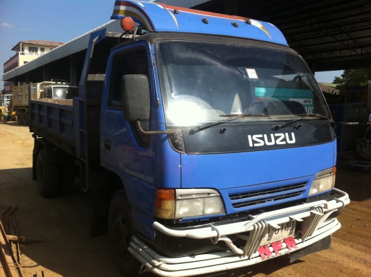 ISUZU NPR สภาพพร้อมใช้ ทะเบียนพร้อมโอน