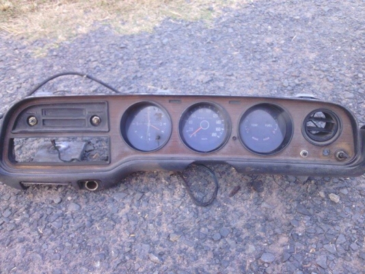 ขาย เรือนไมล์รถเก๋ง MITSUBISHI หัวม้า เครื่อง 2000 ขาย เรือนไมล์รถเก๋ง MITSUBISHI หัวม้า เครื่อง 2000