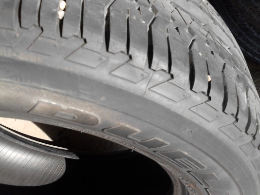 255/60R18 BRIDGESTONE DUELER H/T 684II ชุด 4 ล้อ TEL.081-427-3941