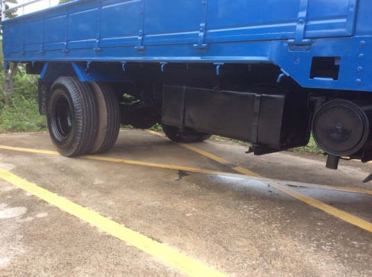 ISUZU NPR115 รถห้างแท้ เครื่องดี ขับดี ครัทซีสวย ขาย 380,000 บาท(ติดต่อศุภากร 081-4252943)