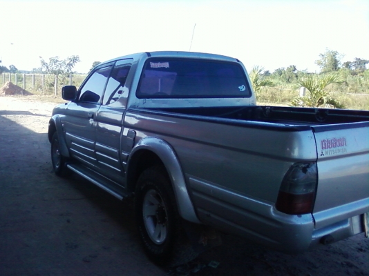 ขายสตราด้า แคป 4WD ปี 43 ขายสตราด้า แคป 4WD ปี 43