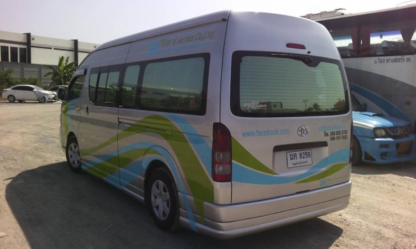 ขายด่วนรถตู้วีไอพี9ที่นั่งปี07ราคา730000