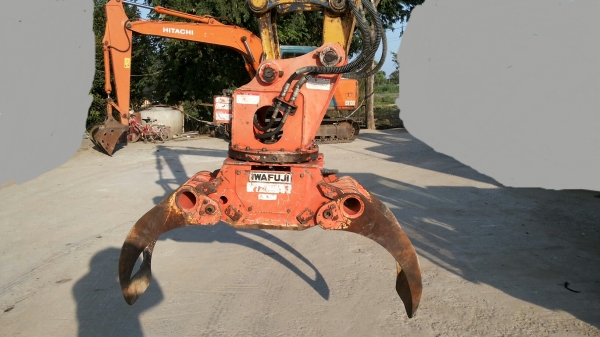 ขายด่วนรถเเม็คโคร KOMATSU PC60-5 รถนอกยังไม่เคยใช้งานเมืองไทยเลย