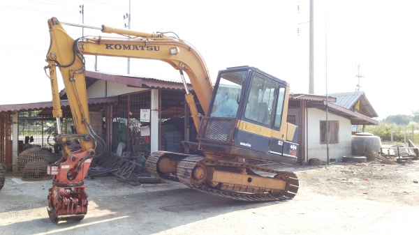 ขายด่วนรถเเม็คโคร KOMATSU PC60-5 รถนอกยังไม่เคยใช้งานเมืองไทยเลย