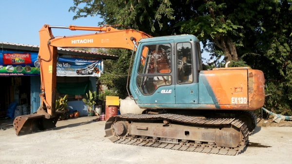 ขายด่วนรถเเม็คโครHITACHI EX120-2รถนอกยังไม่เคยใช้งานเมืองไทยเลย