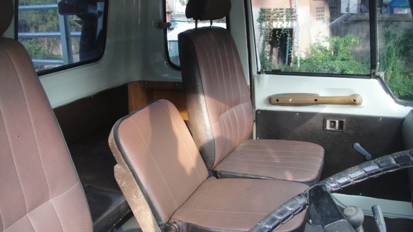 HINO จ้าวอินทรีย์ เครื่องEH700(170แรง)เครื่องดี คัสฃีสวยเดิมๆ แอร์ ฟิล์ม ราคาถูก HINO จ้าวอินทรีย์ เครื่องEH700(170แรง)เครื่องดี คัสฃีสวยเดิมๆ แอร์ ฟิล์ม ราคาถูก