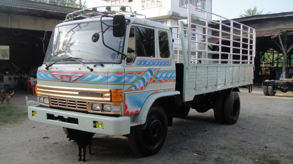 HINO จ้าวอินทรีย์ เครื่องEH700(170แรง)เครื่องดี คัสฃีสวยเดิมๆ แอร์ ฟิล์ม ราคาถูก HINO จ้าวอินทรีย์ เครื่องEH700(170แรง)เครื่องดี คัสฃีสวยเดิมๆ แอร์ ฟิล์ม ราคาถูก