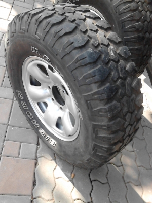 265/75R16 MAXXIS BIGHORN ชุด 4 ล้อ TEL.081-427-3941 265/75R16 MAXXIS BIGHORN ชุด 4 ล้อ TEL.081-427-3941