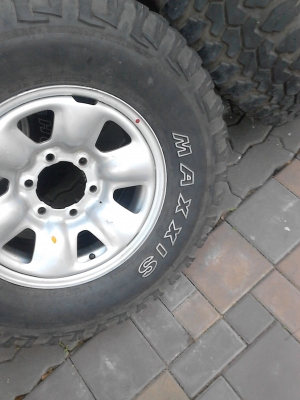 265/75R16 MAXXIS BIGHORN ชุด 4 ล้อ TEL.081-427-3941 265/75R16 MAXXIS BIGHORN ชุด 4 ล้อ TEL.081-427-3941