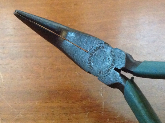 ขายคีมถ่างหุบปากโค้ง Channellock คู่ คีมตัด M.KLEIN & SON ขายคีมถ่างหุบปากโค้ง Channellock คู่ คีมตัด M.KLEIN & SON