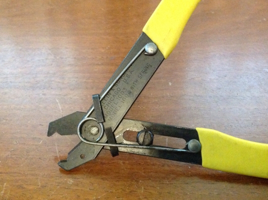 ขายคีมถ่างหุบปากโค้ง Channellock คู่ คีมตัด M.KLEIN & SON ขายคีมถ่างหุบปากโค้ง Channellock คู่ คีมตัด M.KLEIN & SON