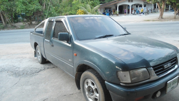 อีซูสุ  ดราก้อน   2500 เทอโบ  เดิมบางทั้งคันเตรื่องดีเอกสารชุดโอนครบ