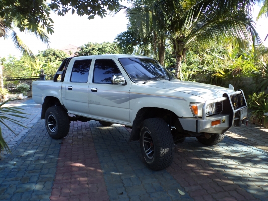 ขายln 106 4 ประตูทะเบียนลำพูน