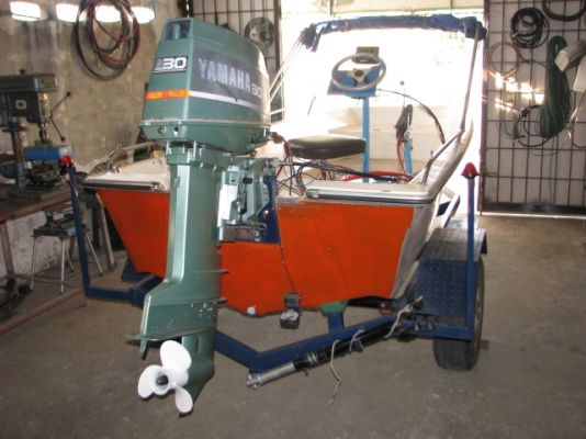 เรือ12.6 เครื่อง 30 ไฟฟ้า เรือ12.6 เครื่อง 30 ไฟฟ้า