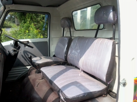 หกล้อเทเลอร์ ขึ้นแบคโฮ