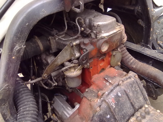 หกล้อเทเลอร์ ขึ้นแบคโฮ