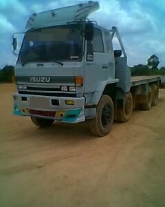 ขายรถ 10 ล้อท้ายลาด ISUZU 240 แรงม้า หัวฟ้าแท้ สนใจโทร 0819701072