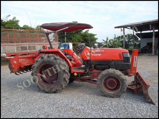 ขายด่วน KUBOTA L4508 4WD 2 เพลา 45แรง พร้อมใบมีดดันหน้า+โรตาลี่ ตราช้าง รถสวยใช้น้อย พร้อมใช้งานได้ทันที ราคาสุดคุ้ม