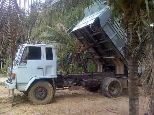 ขาย 6 ล้อ ISUZU FTR 175 แรงม้ายาง 9 สนใจโทร 0819701072