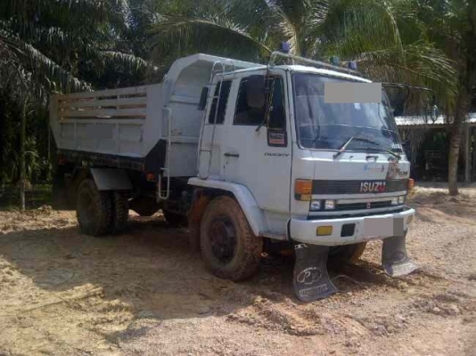 ขาย 6 ล้อ ISUZU FTR 175 แรงม้ายาง 9 สนใจโทร 0819701072