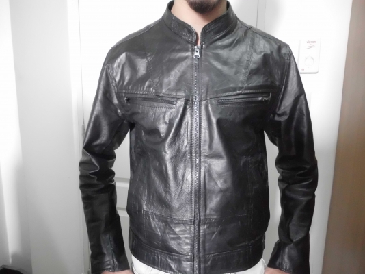 ขายเสื้อหนังแท้+ร้องเท้าใหม่แบบเยอะถูกๆๆๆ