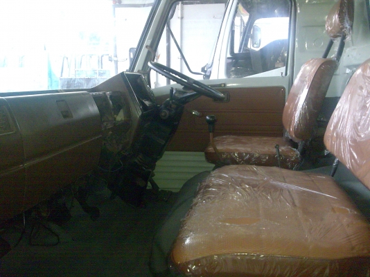 6ล้อHINO KM779 ยาว 5.50 ม.