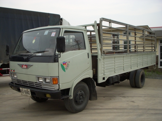 6ล้อHINO KM779 ยาว 5.50 ม.