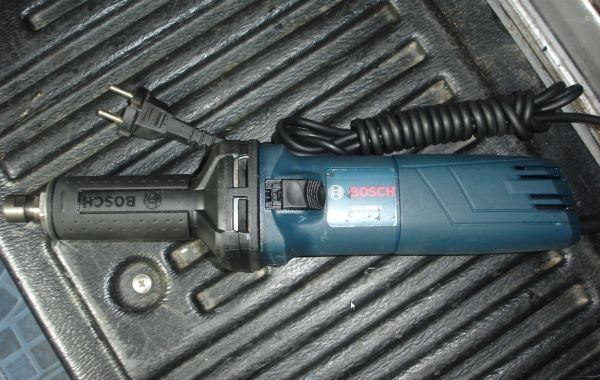 เครื่องเจียรคอยาว Bosch รุ่น GGS 5000 L (500w.)