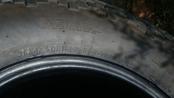 ขายยางMud 35" Maxxis 8060 ลุยสวน 4เส้น 10500บาท ขายยางMud 35" Maxxis 8060 ลุยสวน 4เส้น 10500บาท