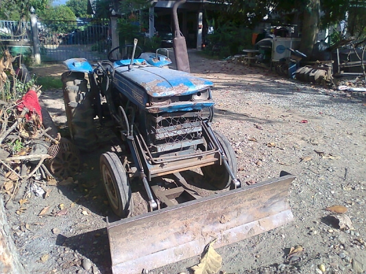 ขายด่วน!..รถไถ ISEKI TS 2610 มีใบดันหน้า.