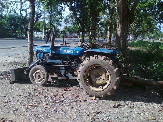 ขายด่วน!..รถไถ ISEKI TS 2610 มีใบดันหน้า.