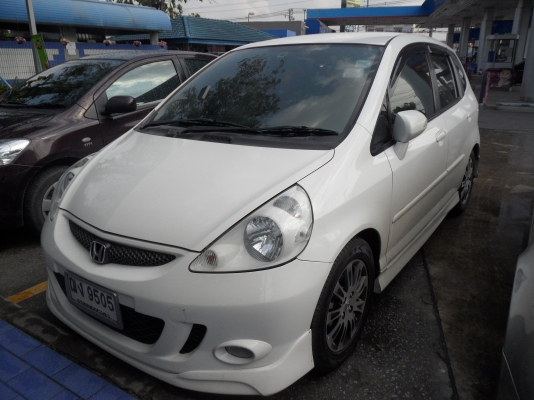 ขายรถยนต์ HONDA  JAZZ ปี 2007 เครื่อง  VTEC รุ่นท๊อปสุด