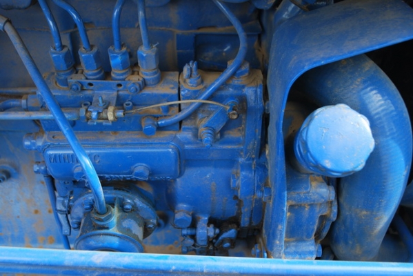 Ford 6600 เต็มตัว