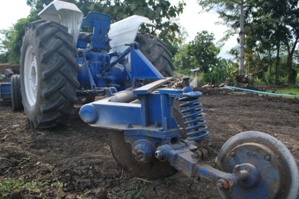 Ford 6600 เต็มตัว