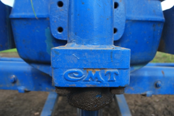 Ford 6600 เต็มตัว