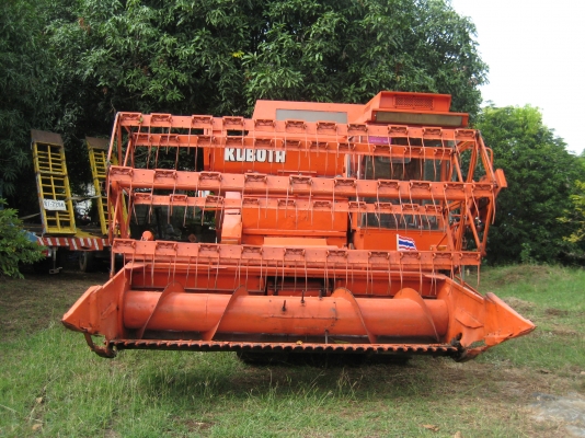 ขายรถเกี่ยวข้าว KUBOTA ราคาถูก!!!