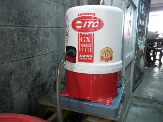 ขายปั้มน้ำ Hitachi 150 W เปลี่ยนถังแท้ใหม่ พร้อมฝาครอบใหม่ รับประกันคุณภาพ