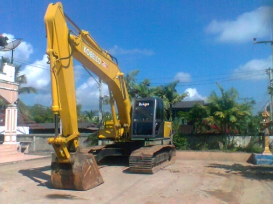ขายด่วน!..รถแบคโฮ KOBELCO SK200 M3 เก๋งเทา สวยแน่น แรงขุดดี ไม่มีโหลด พร้อมแล้วสำหรับการลุยงาน ได้ทันที.