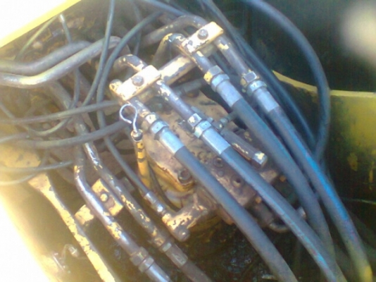 ขายด่วน!..รถแบคโฮ KOBELCO SK200 M3 เก๋งเทา สวยแน่น แรงขุดดี ไม่มีโหลด พร้อมแล้วสำหรับการลุยงาน ได้ทันที.