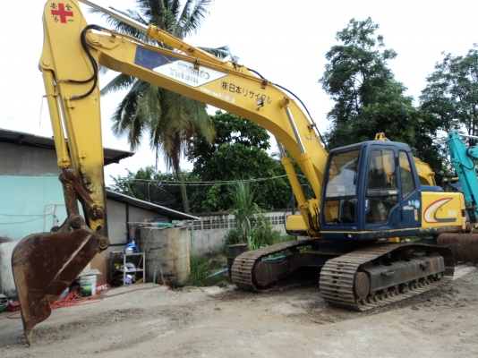 ขายด่วน KOBELCO SK200  มาร์คทรี เก่านอกยังไม่เคยใช้งานในไทย  สภาพดี  ซีเรียลl 18,000