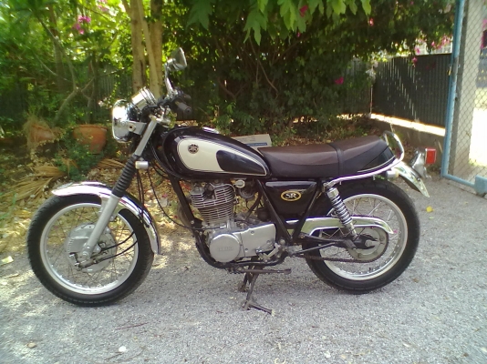 ขาย sr 400 อินวอย สพม 75000 ต่อลองได้คับ ขาย sr 400 อินวอย สพม 75000 ต่อลองได้คับ