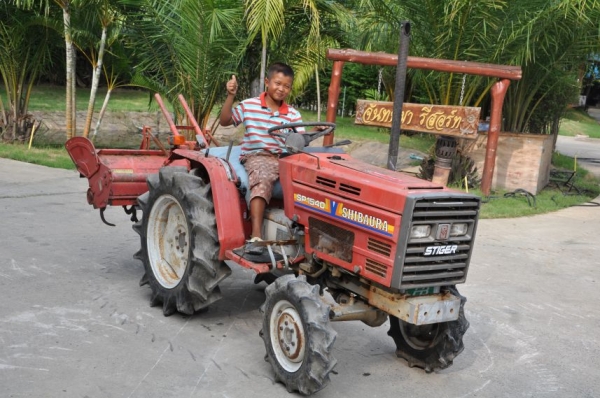 ลดรับปีใหม่...รถไถ SHIBAURA พร้อมพรวนดินหลัง ขับ4ล้อ เครื่องช่วงล่างแน่น ขาย78,000บาท!!!