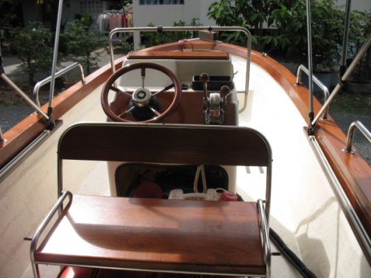 14 ฟุต -  / ขับเล่น / ชมวิว / ตกปลา ได้หมดครับ -------- ต่อรองได้