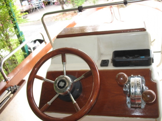 14 ฟุต -  / ขับเล่น / ชมวิว / ตกปลา ได้หมดครับ -------- ต่อรองได้