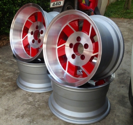 ***ขายแล้วครับ***ขายล้อขอบ 15x8.5 ใส่ 5 รู 114.3 ลายใบพัด ออฟลึกๆ ครับ ***ขายแล้วครับ***ขายล้อขอบ 15x8.5 ใส่ 5 รู 114.3 ลายใบพัด ออฟลึกๆ ครับ