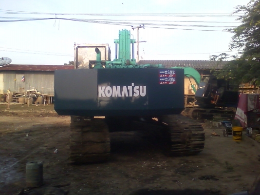 komatsu pc 200 รุ่น 3 สภาพพร้อมใช้งาน  มีเเอร์พร้อม