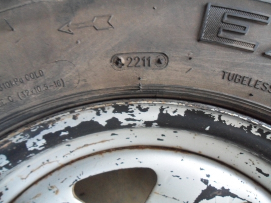 ขาย ยางตะขาบ32+กระทะเหล็กโตโยต้า106 ยกชุดไม่แยกครับ