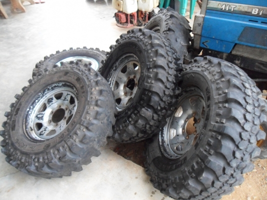 ขาย ยางตะขาบ32+กระทะเหล็กโตโยต้า106 ยกชุดไม่แยกครับ